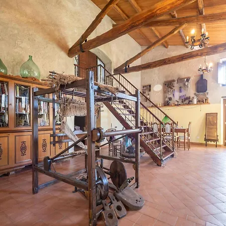 Ancient In The Countryside Of Stilo With Garden Guardavalle