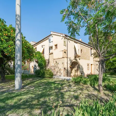 Ancient In The Countryside Of Stilo With Garden Holiday home *