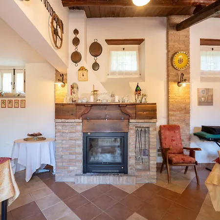 Ancient In The Countryside Of Stilo With Garden Holiday home