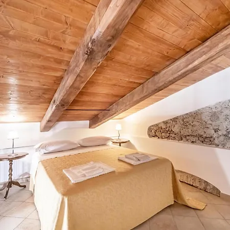 Holiday home Ancient In The Countryside Of Stilo With Garden Guardavalle