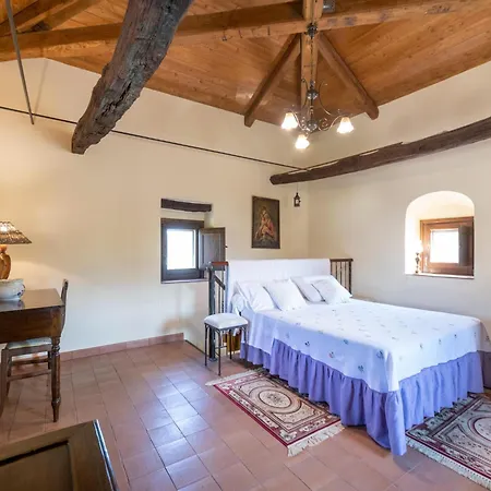 Holiday home Ancient In The Countryside Of Stilo With Garden Guardavalle