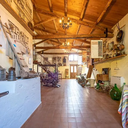 Ancient In The Countryside Of Stilo With Garden Holiday home *